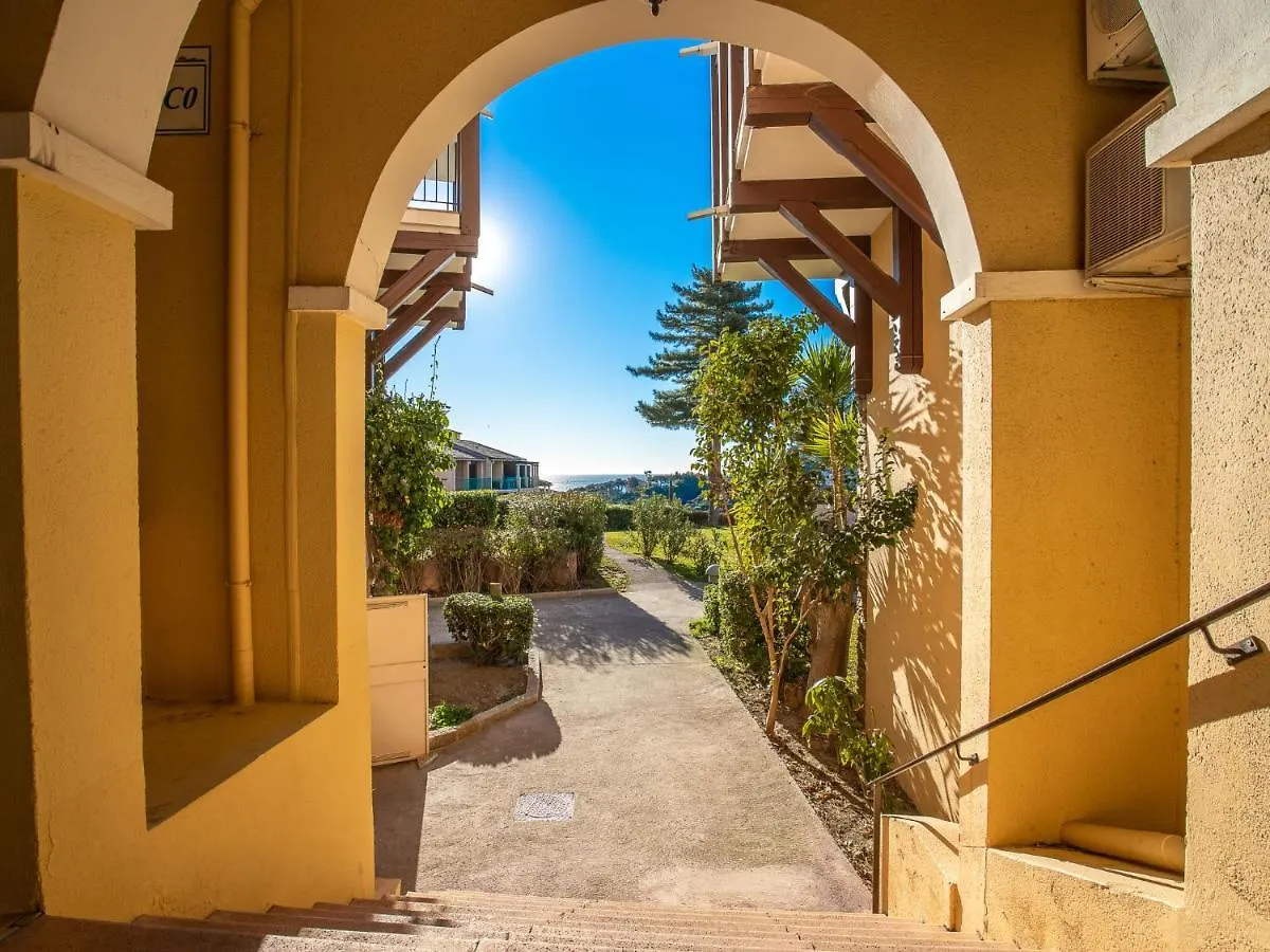 Apartment Village Cap Esterel - L'Esquinade-24 By Interhome Saint-Raphaël 0*,