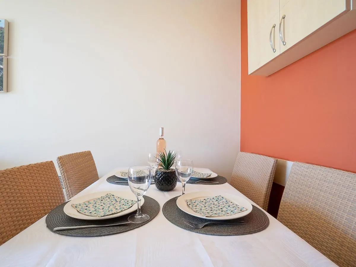 Apartment Village Cap Estérel - L'Esquinade-24 Saint-Raphaël 0*,  France
