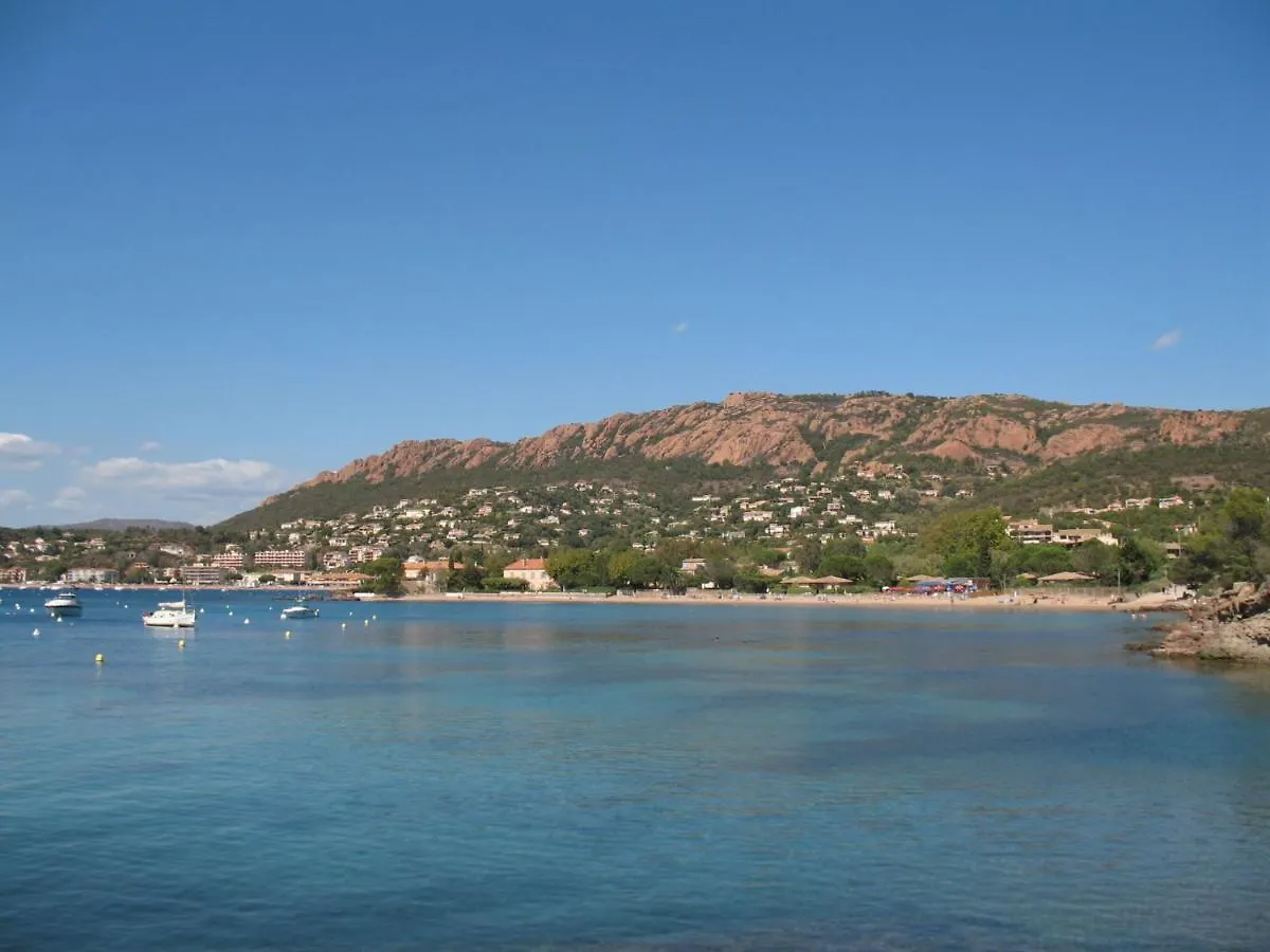 Apartment Village Cap Estérel - L'Esquinade-24 Saint-Raphaël 0*,  France