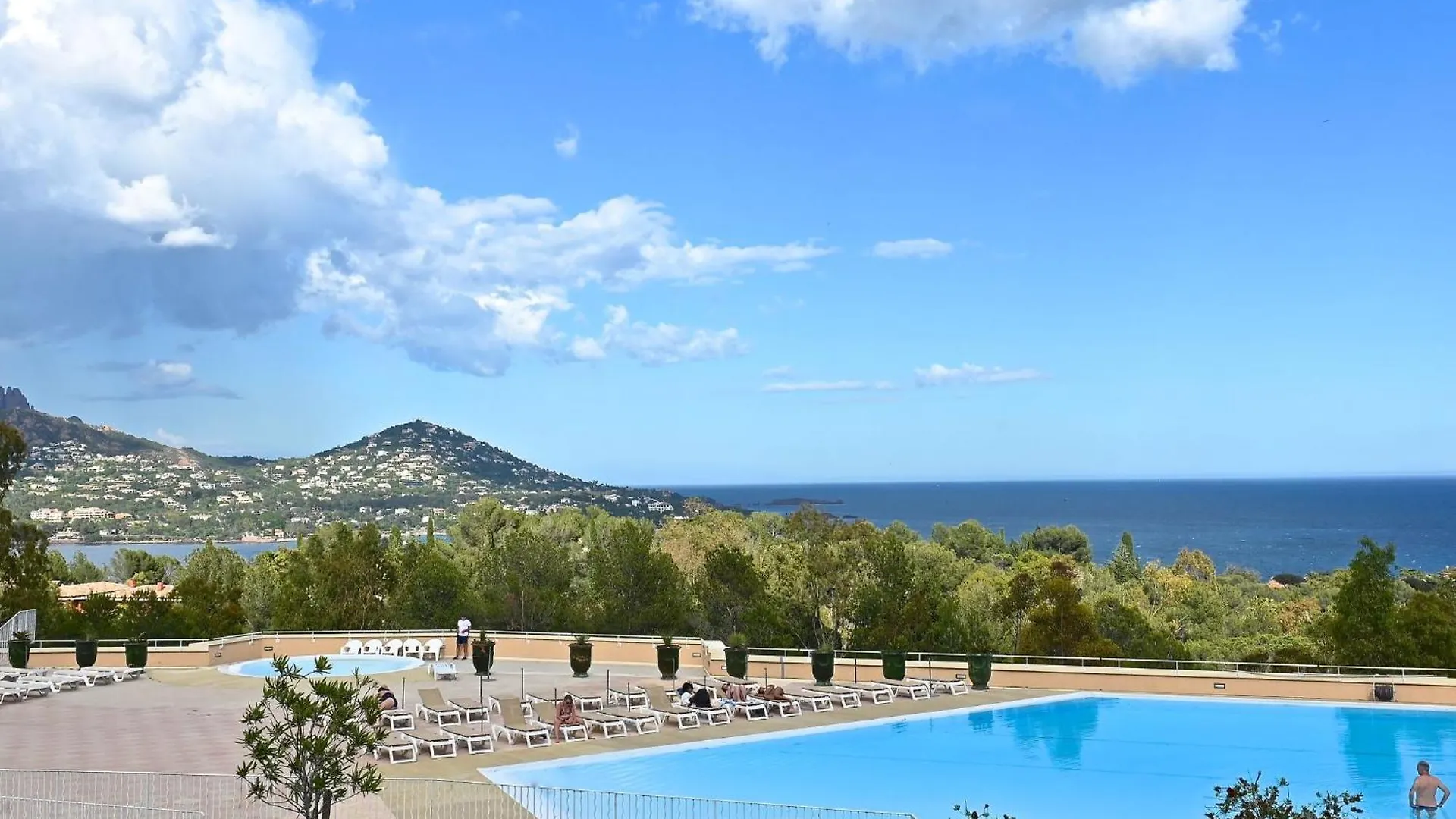 Apartment Village Cap Estérel - L'Esquinade-24 Saint-Raphaël France
